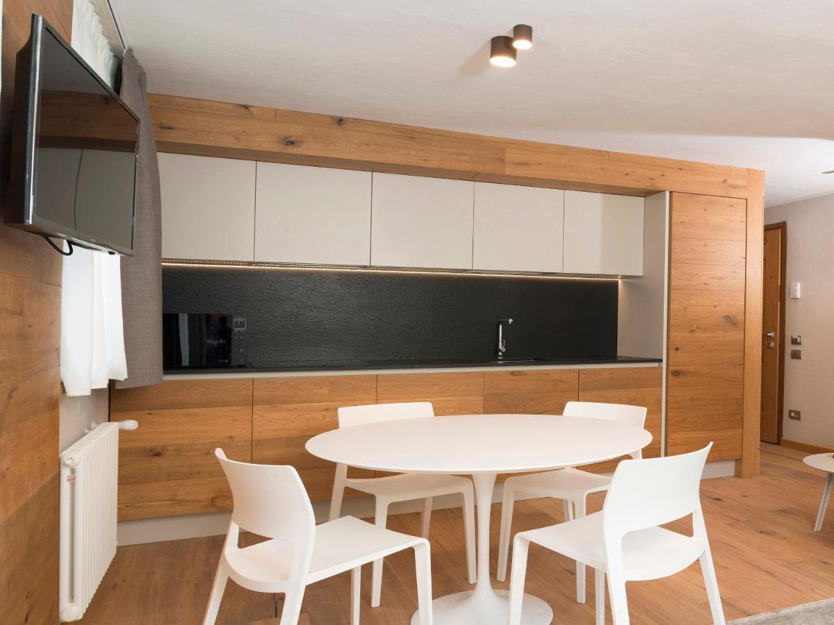 3 Chalets Aparthotel Брей-Червиния Экстерьер фото