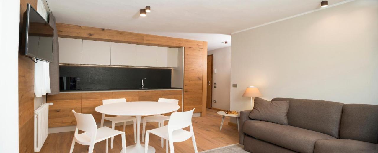 3 Chalets Aparthotel Брей-Червиния Экстерьер фото